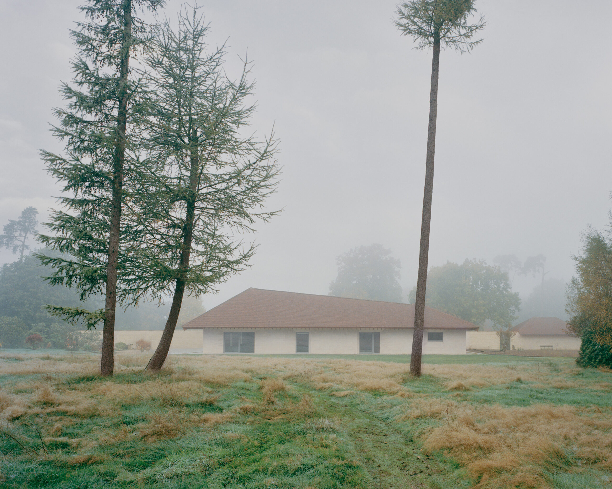 Misty sky at retirement home